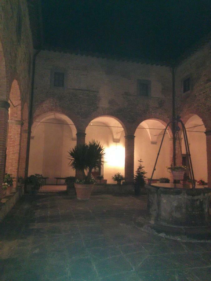 Santa Maria Della Pace Panzió Montespertoli Kültér fotó